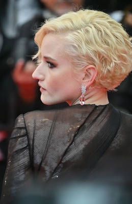 2214881412_l.jpg