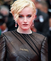 2214920765_l.jpg