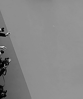 2215009349_l.jpg