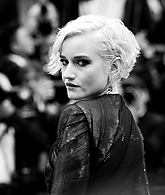 2215056624_l.jpg