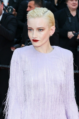 2215455976_l.jpg