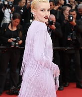 2215440105_l.jpg