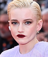 2215440653_l.jpg
