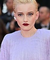 2215477018_l.jpg