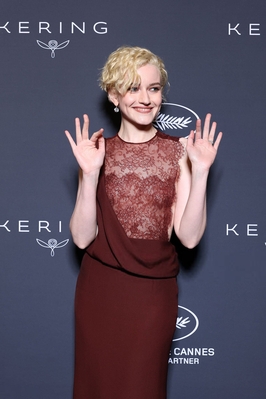 2215766002_l.jpg