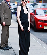 2228545567_l.jpg