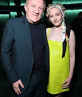 2201923456_l.jpg